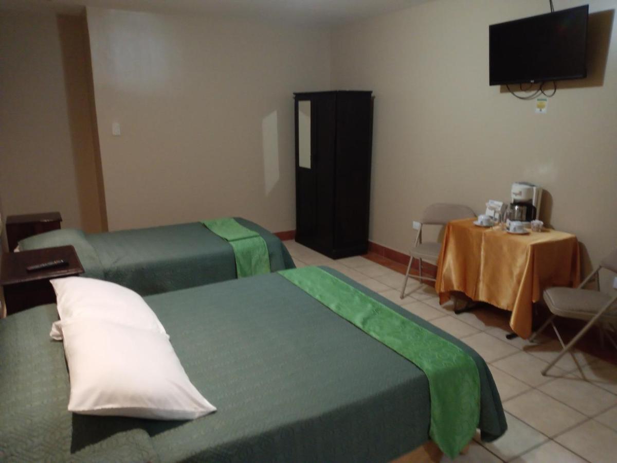 Hotel Cibeles Resort Ередия Екстериор снимка